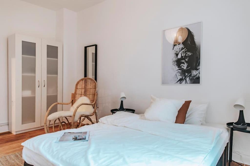 Altbautraum! 2 Zimmer Mit 24H Check-In Kiel Bagian luar foto